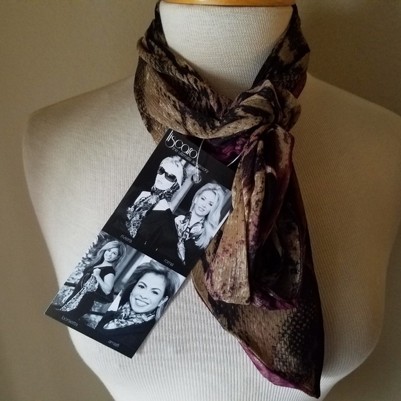 Liscaro Scarf Wrap Multi-Way Amazon Python - Picture 3 of 8